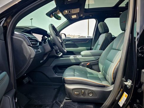 New 2026 GMC Acadia AT4 image 11