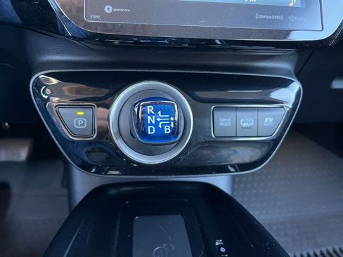 Used 2021 Toyota Prius Prime XLE image 13