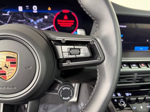 Certified 2025 Porsche 911 Carrera image 27