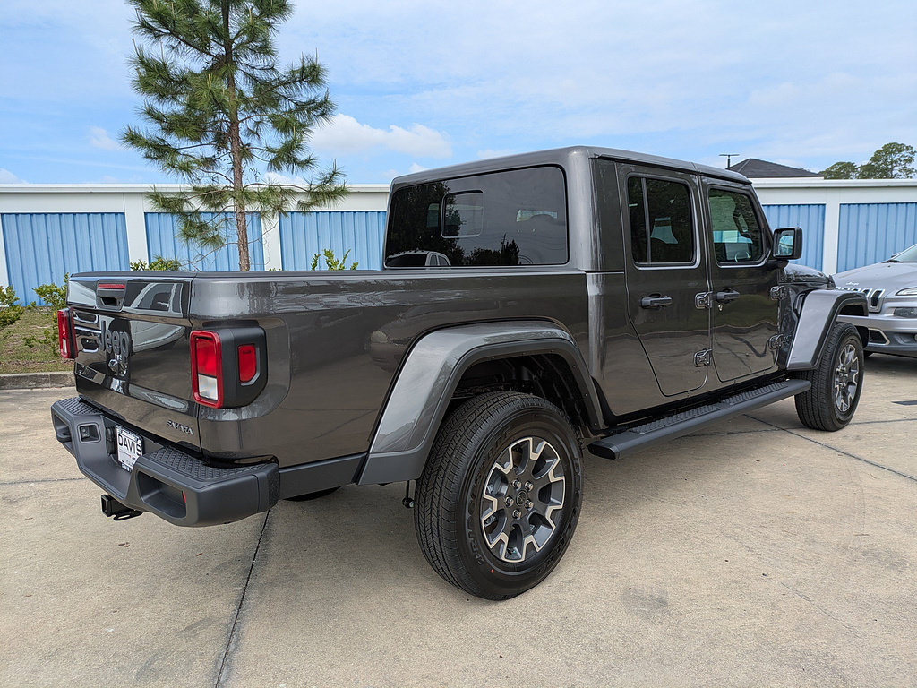 New 2026 Jeep Gladiator Sport AWD/4WD image 4