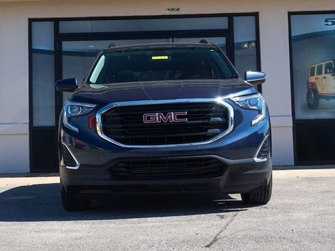 Used 2019 GMC Terrain SLE w/ Driver Convenience Package FWD image 7