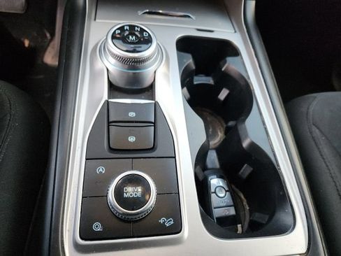 Used 2020 Ford Explorer XLT w/ Comfort Package AWD/4WD image 10