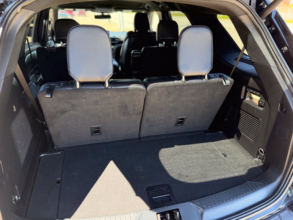 Used 2020 Ford Explorer ST w/ Premium Technology Package AWD/4WD image 11