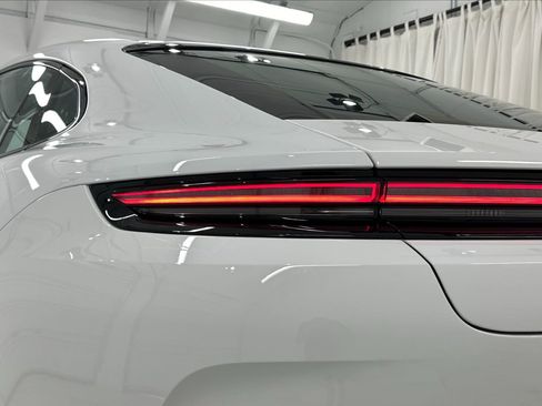 Certified 2024 Porsche Panamera 4 image 13