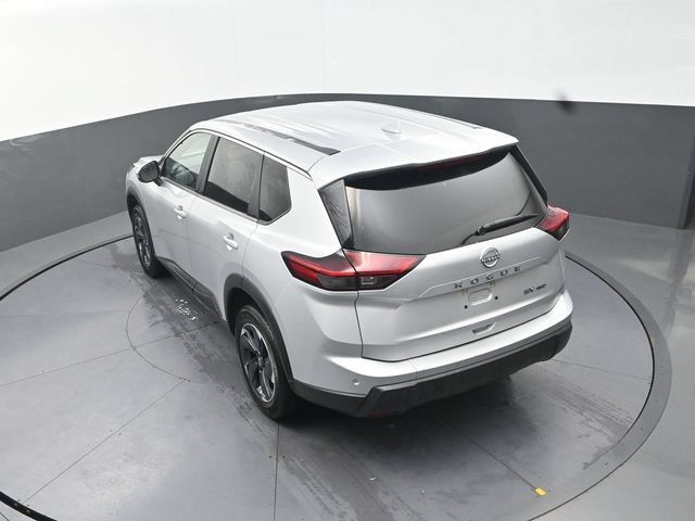 Used 2024 Nissan Rogue SV AWD/4WD image 27