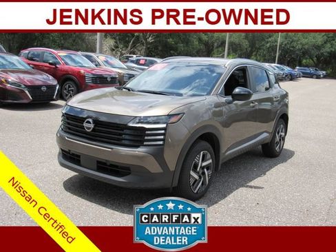 Certified 2026 Nissan Kicks SV w/ Charging Package FWD image 1