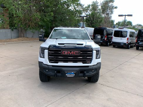 Used 2024 GMC Sierra 2500 AT4X w/ AT4X AEV Edition AWD/4WD image 8
