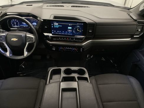 Used 2024 Chevrolet Silverado 1500 LT AWD/4WD image 13