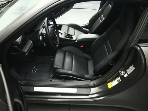 Used 2023 Porsche 911 Carrera S RWD image 37