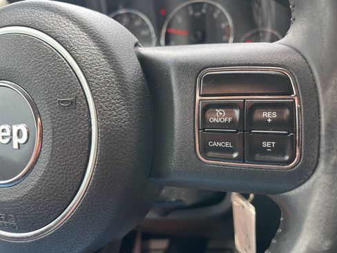Used 2012 Jeep Liberty Sport w/ Popular Equipment Group AWD/4WD image 23