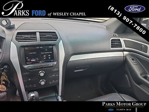 Used 2014 Ford Explorer XLT w/ Equipment Group 202A FWD image 10