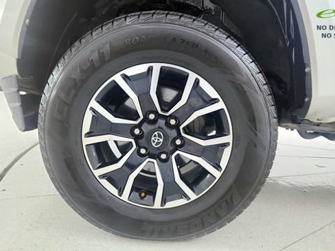 Used 2022 Toyota Tacoma TRD Sport w/ Technology Package AWD/4WD image 63