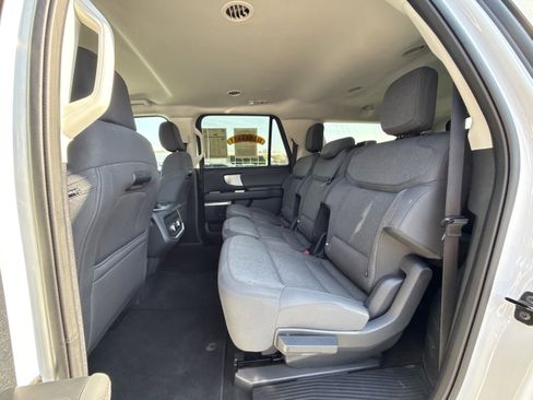 Used 2025 Ford Expedition Max Active RWD image 21