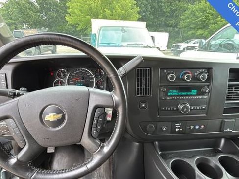 Used 2023 Chevrolet Express 3500 w/ Power Convenience Package RWD image 13