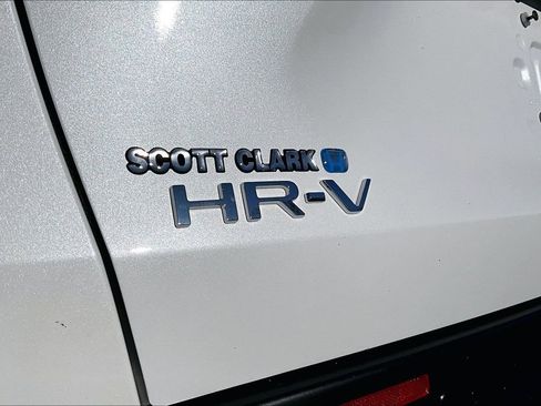 Used 2025 Honda HR-V LX image 24