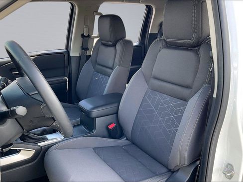 Certified 2025 Nissan Frontier SV w/ SV Convenience Package RWD image 27
