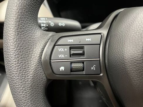 New 2027 Honda HR-V LX image 16