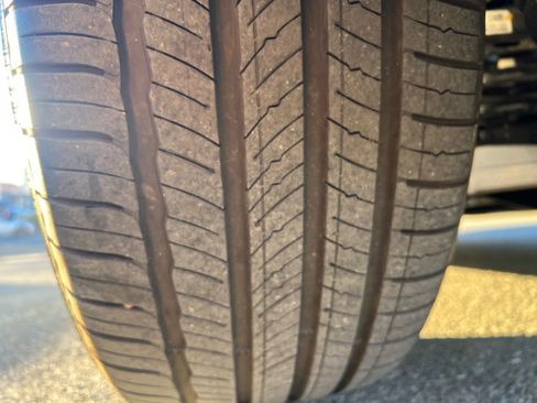 Used 2023 Genesis GV60 Advanced image 70