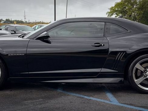 Used 2012 Chevrolet Camaro SS RWD image 16