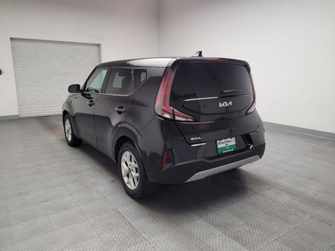 Used 2023 Kia Soul LX w/ LX Technology Package image 6
