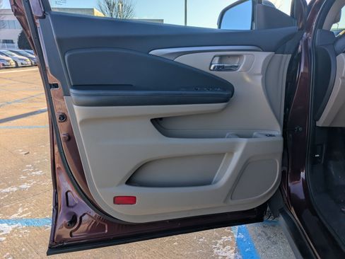 Used 2018 Honda Pilot EX-L image 12
