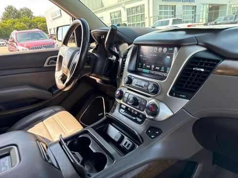 Used 2019 GMC Yukon XL Denali w/ Open Road Package AWD/4WD image 45