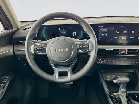 Used 2025 Kia K5 LXS image 17