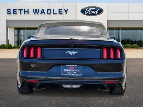 Used 2017 Ford Mustang Premium image 6
