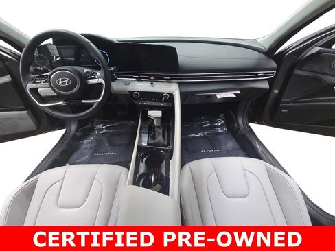 Certified 2025 Hyundai Elantra Limited image 9