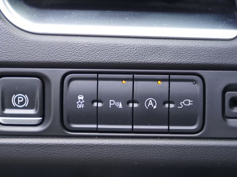 Used 2021 Chevrolet Tahoe LT AWD/4WD image 18