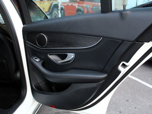 Used 2016 Mercedes-Benz C 300 Sedan image 22