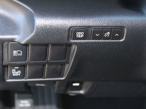 Used 2018 Lexus IS 300 image 12