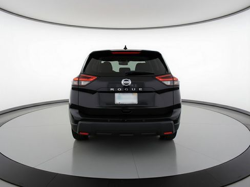 Used 2025 Nissan Rogue SV image 7
