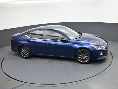 Used 2020 Nissan Altima 2.5 SR image 18