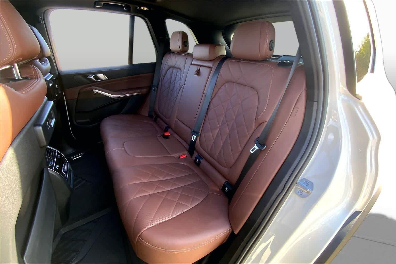 Used 2023 BMW X5 sDrive40i w/ Parking Assistance Package RWD image 21