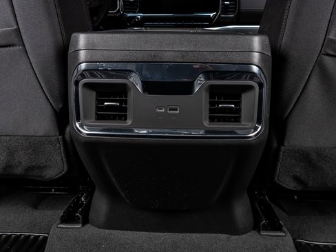 Used 2026 GMC Sierra 1500 Elevation w/ Preferred Package image 33