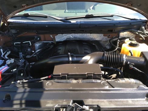 Used 2011 Ford F150 XLT w/ XLT Chrome Pkg RWD image 13