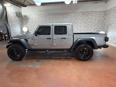 Used 2021 Jeep Gladiator Mojave AWD/4WD image 4