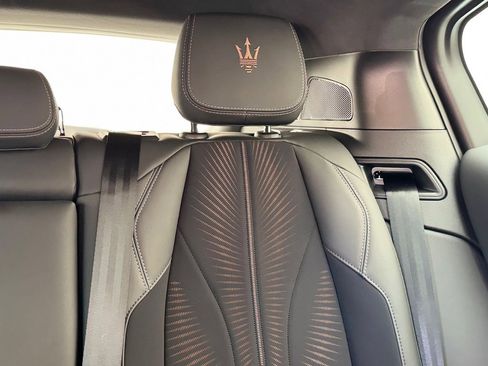 New 2025 Maserati Grecale Folgore image 13