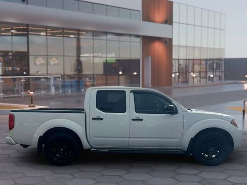 Used 2018 Nissan Frontier SV w/ Value Truck Package image 8