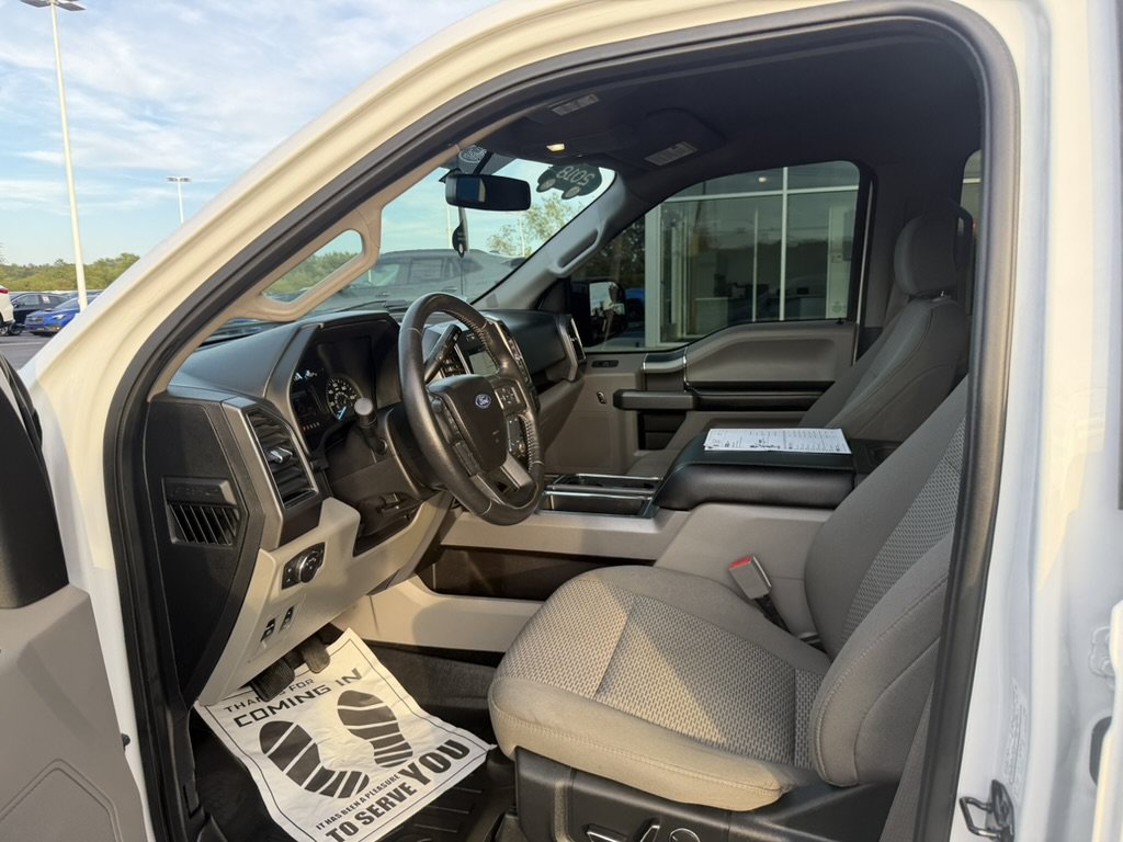 Used 2018 Ford F150 XLT w/ Equipment Group 302A Luxury AWD/4WD image 16