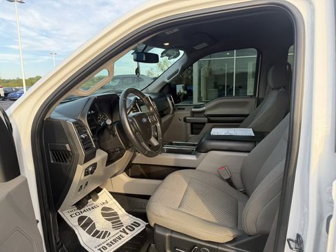 Used 2018 Ford F150 XLT w/ Equipment Group 302A Luxury AWD/4WD image 16