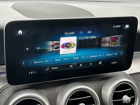 Used 2020 Mercedes-Benz GLC 300 4MATIC Coupe image 17