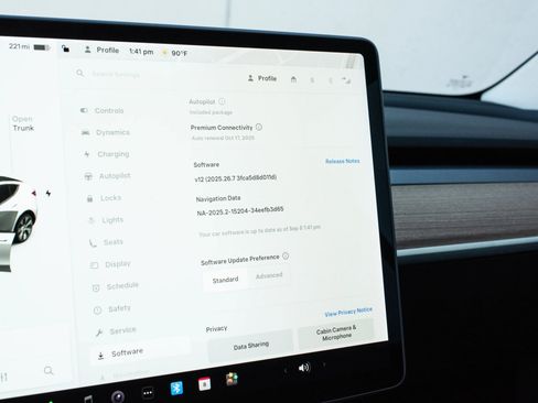 Used 2021 Tesla Model Y Long Range image 15
