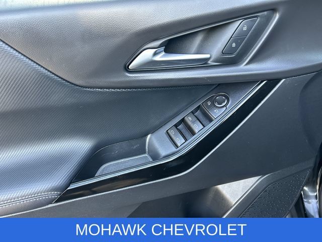Used 2026 Chevrolet Equinox LT AWD/4WD image 23