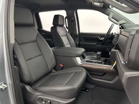 New 2026 GMC Sierra 1500 SLT w/ SLT Premium Plus Package image 33