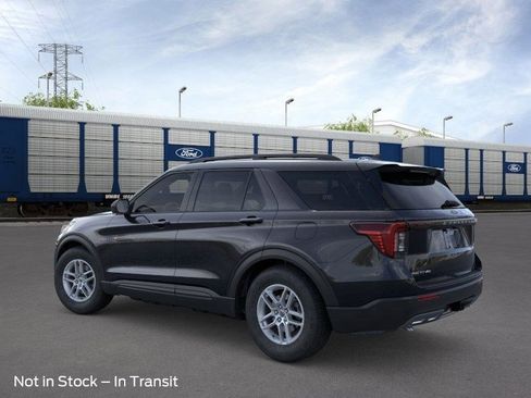 New 2026 Ford Explorer Active image 28