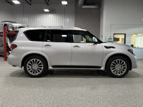 Used 2017 INFINITI QX80 4WD w/ Driver Assistance Package image 6