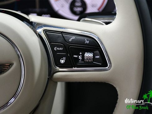 Used 2023 Bentley Flying Spur W12 image 33