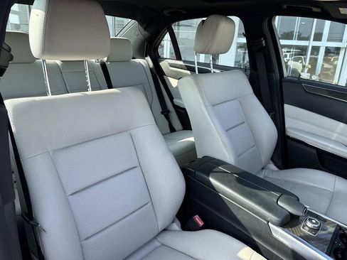 Used 2016 Mercedes-Benz E 350 Sedan image 11